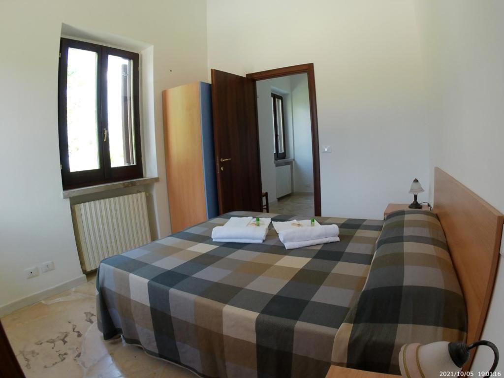 Terrae Eremis: Ristorante, Bar, B&B Roccamorice Exterior foto