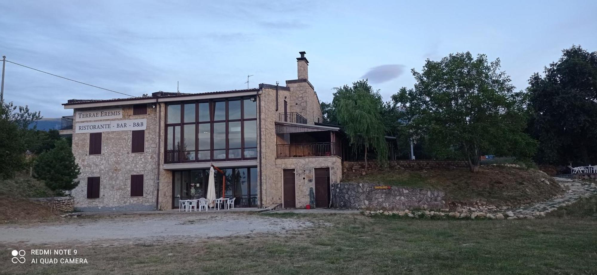 Terrae Eremis: Ristorante, Bar, B&B Roccamorice Exterior foto